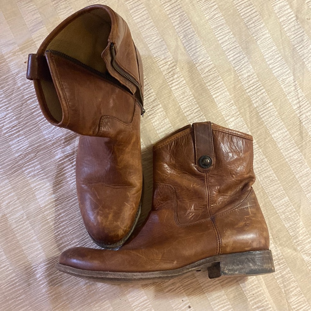 Women’s Frye booties